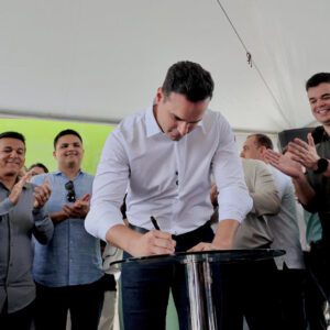 HOSPITAL INFANTIL DE SANTA RITA – Lucas Ribeiro assina convênio para custeio e destaca mais uma ação para fortalecer rede de assistência em saúde Slider