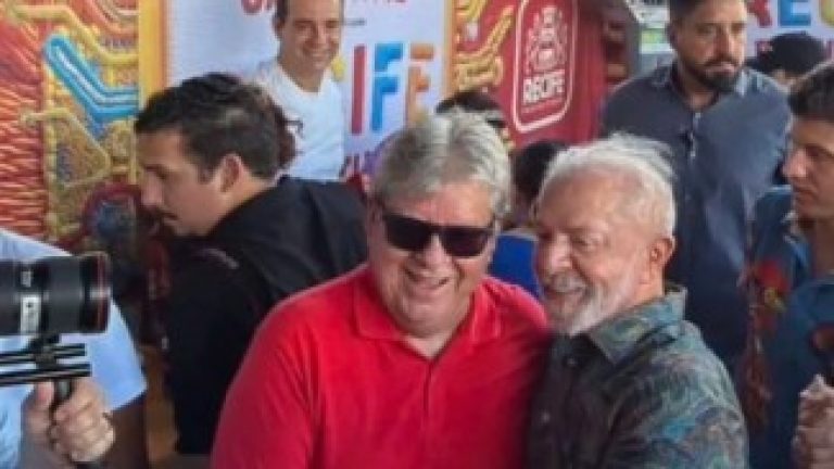 AZEVÊDO LULA 4