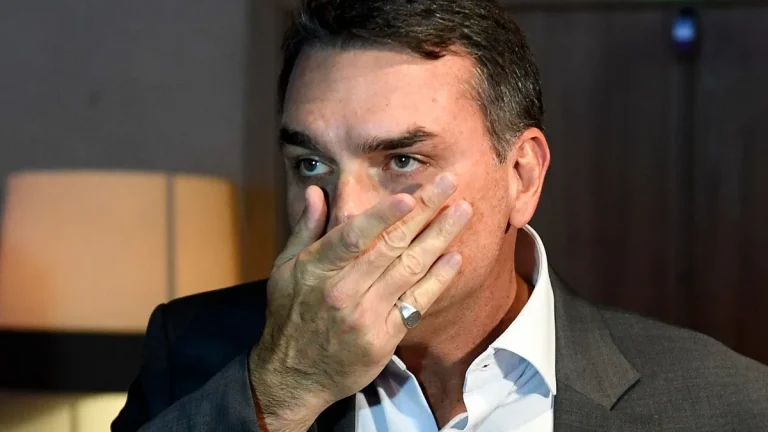 Flávio Bolsonaro Rejeição