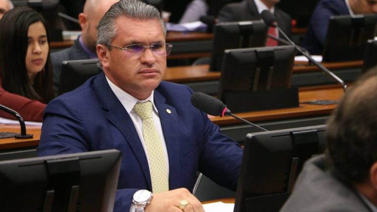 Julian Lemos